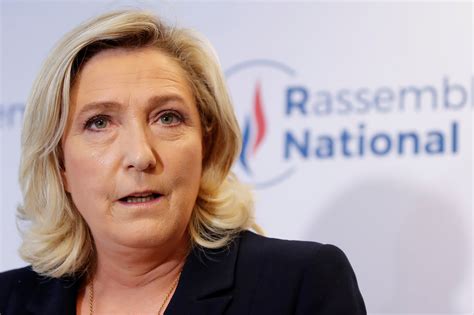 In France, Marine Le Pen Takes Aim at the Top